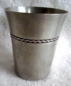 Bägare 1975